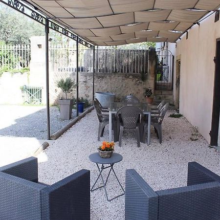 Le Gite Du Jas Vieux Montfort  Exterior foto