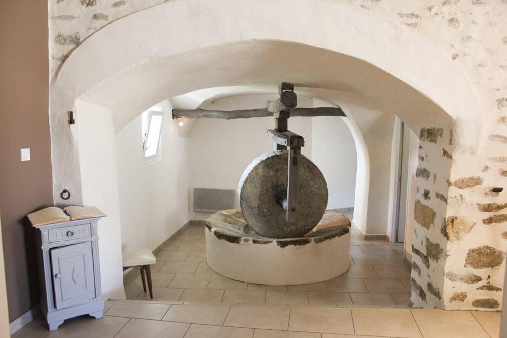 Le Gite Du Jas Vieux Montfort  Exterior foto